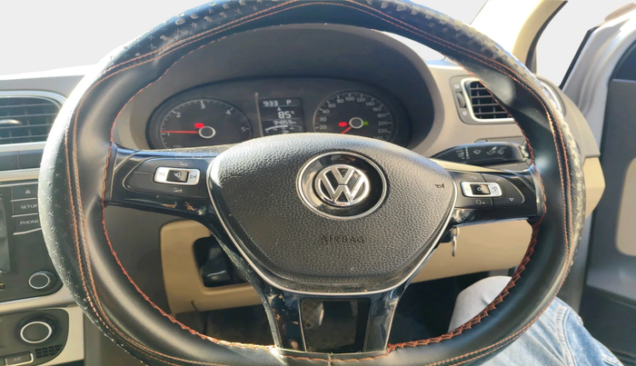 2016 Volkswagen Vento HIGHLINE 1.5 AT, Diesel, Automatic, 94,859 km, interior