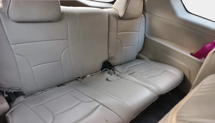 2018 Mahindra MARAZZO M6 7 STR, Diesel, Manual, 1,35,461 km, interior