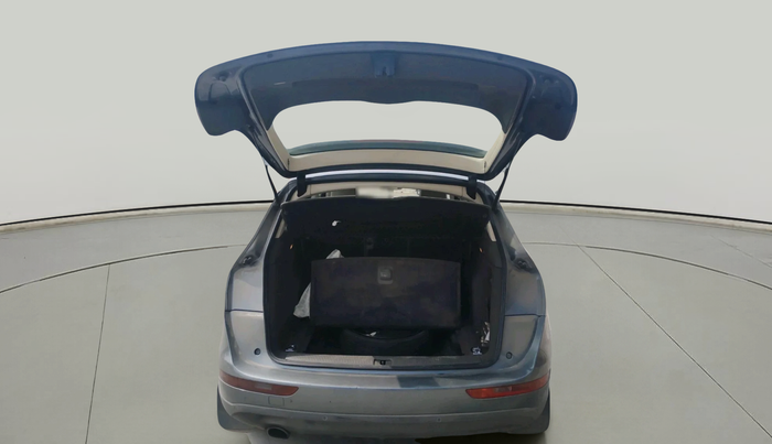 2013 Audi Q5 2.0 TDI QUATTRO, Diesel, Automatic, 1,52,798 km, exterior