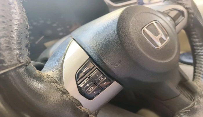 2017 Honda Amaze 1.2L I-VTEC S, Petrol, Manual, 1,24,339 km, interior