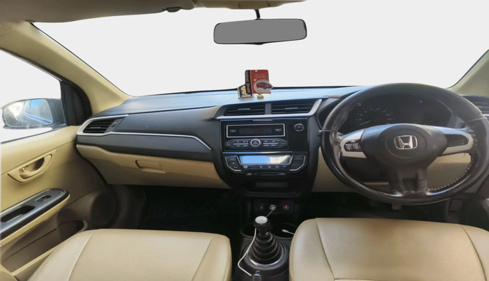 2017 Honda Amaze 1.2L I-VTEC S, Petrol, Manual, 1,24,339 km, interior
