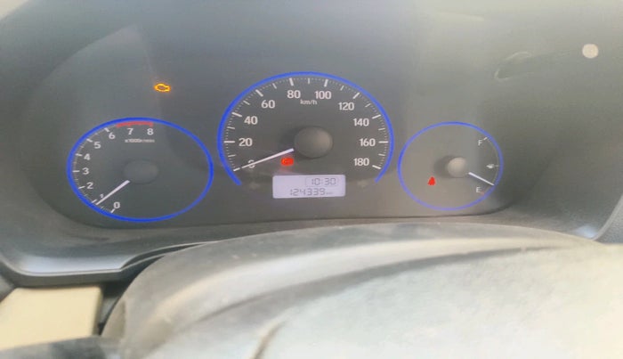 2017 Honda Amaze 1.2L I-VTEC S, Petrol, Manual, 1,24,339 km, interior