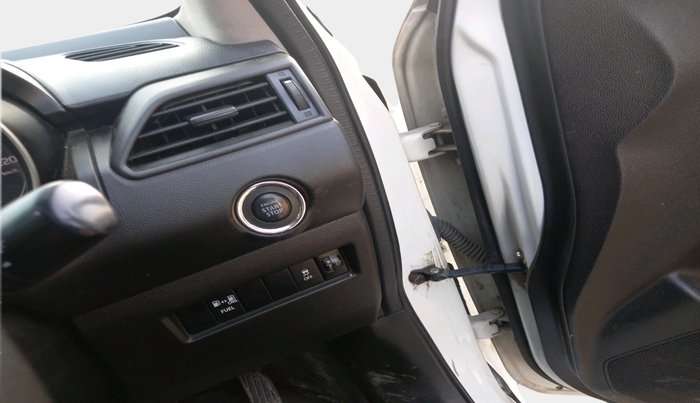 2023 Maruti Swift ZXI CNG, Petrol, Manual, 1,14,830 km, interior