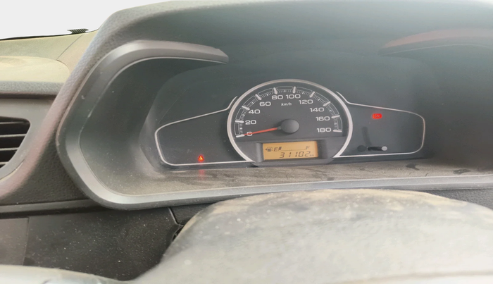 2019 Maruti Alto LXI, Petrol, Manual, 31,102 km, interior