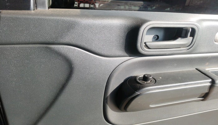 2022 Mahindra Thar LX D AT 4WD HT, Diesel, Automatic, 74,597 km, interior