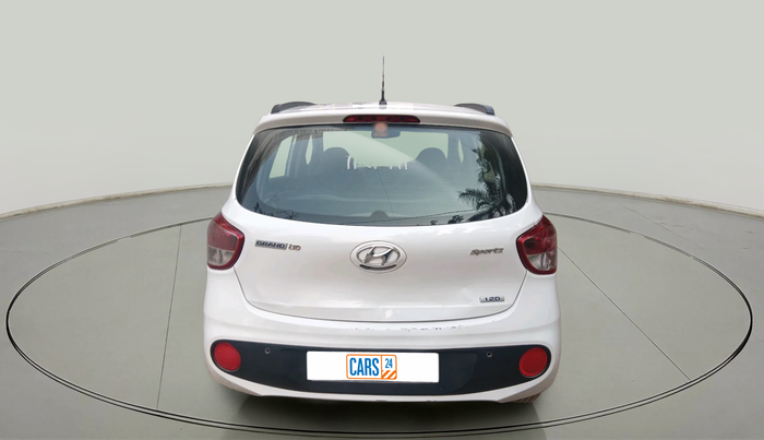 2017 Hyundai Grand i10 SPORTZ (O) 1.2 U2 CRDI, Diesel, Manual, 1,55,938 km, exterior