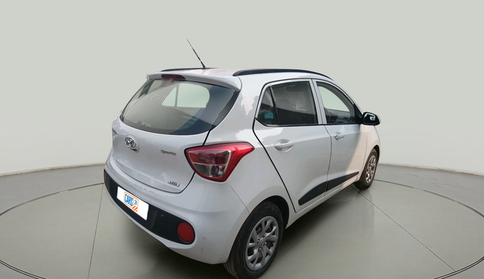 2017 Hyundai Grand i10 SPORTZ (O) 1.2 U2 CRDI, Diesel, Manual, 1,55,938 km, exterior