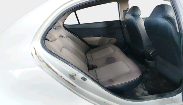 2016 Hyundai Xcent S 1.1 CRDI (O), Diesel, Manual, 1,28,017 km, interior