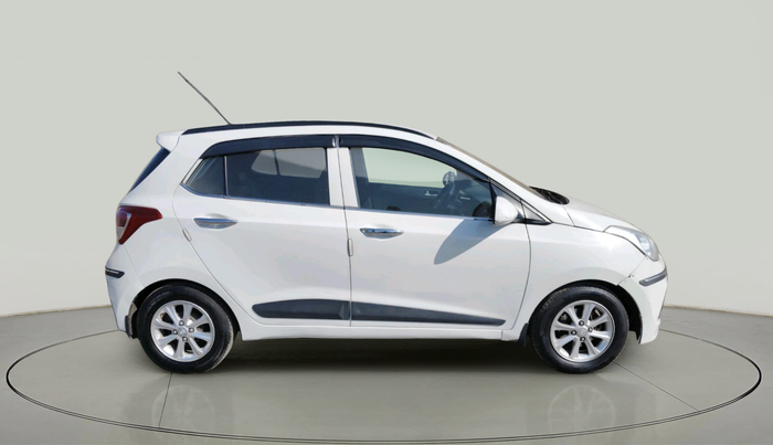 2015 Hyundai Grand i10 ASTA AT 1.2 KAPPA VTVT, Petrol, Automatic, 1,00,865 km, exterior