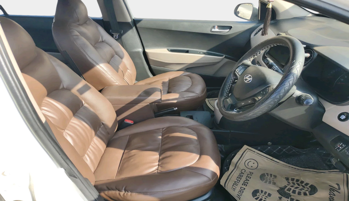 2015 Hyundai Grand i10 ASTA AT 1.2 KAPPA VTVT, Petrol, Automatic, 1,00,865 km, interior