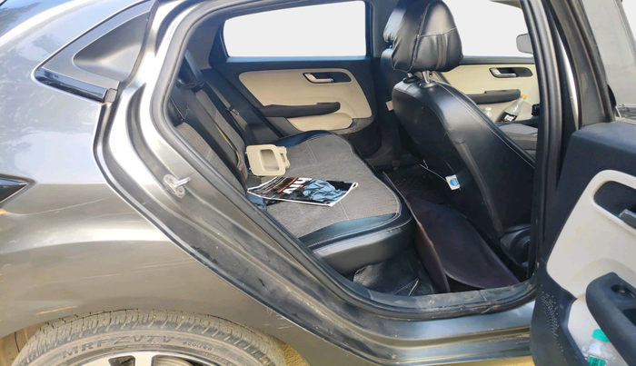 2022 Tata ALTROZ XZ PETROL, Petrol, Manual, 55,366 km, interior