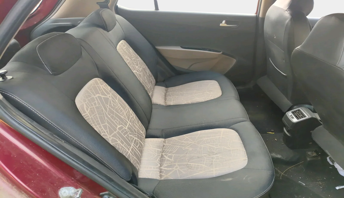 2013 Hyundai Grand i10 SPORTZ 1.1 CRDI, Diesel, Manual, 1,07,509 km, interior