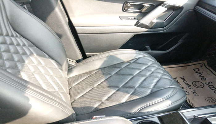 2024 Tata Harrier PURE PLUS S DARK EDITION AT, Diesel, Automatic, 12,888 km, interior