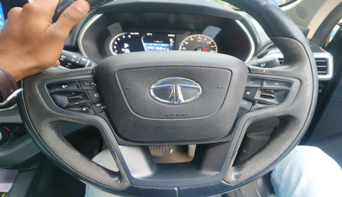2020 Tata Harrier XZA PLUS 2.0L, Diesel, Automatic, 1,17,272 km, interior