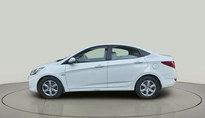 2011 Hyundai Verna FLUIDIC 1.6 CRDI EX, Diesel, Manual, 1,37,675 km, exterior