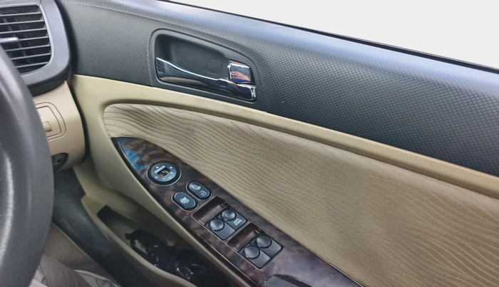 2011 Hyundai Verna FLUIDIC 1.6 CRDI EX, Diesel, Manual, 1,37,675 km, interior