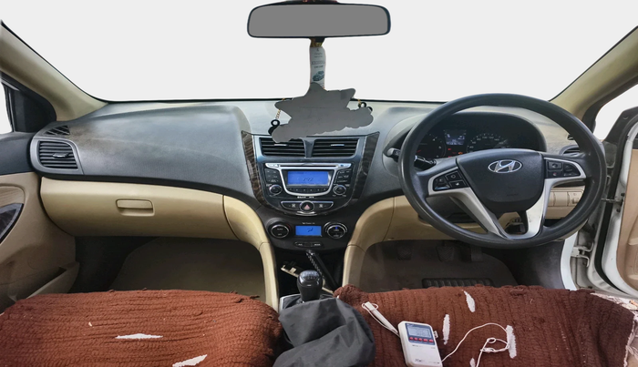 2011 Hyundai Verna FLUIDIC 1.6 CRDI EX, Diesel, Manual, 1,37,675 km, interior