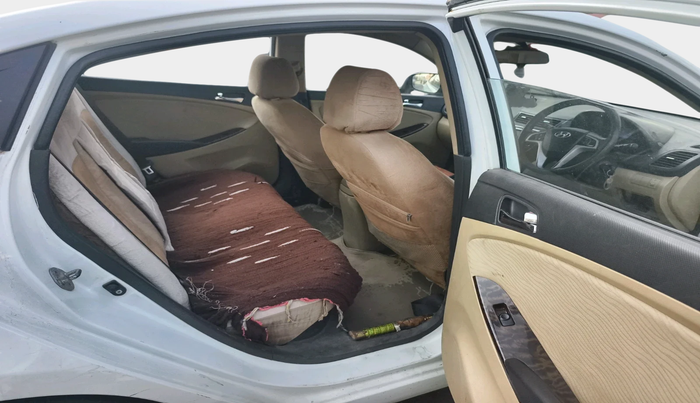 2011 Hyundai Verna FLUIDIC 1.6 CRDI EX, Diesel, Manual, 1,37,675 km, interior