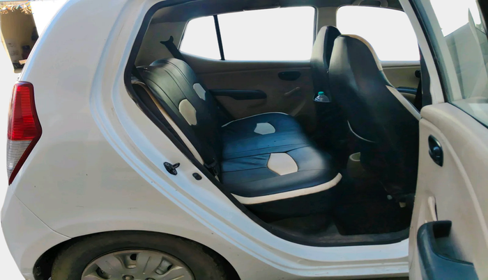 2010 Hyundai i10 ERA 1.1, Petrol, Manual, 1,19,228 km, interior