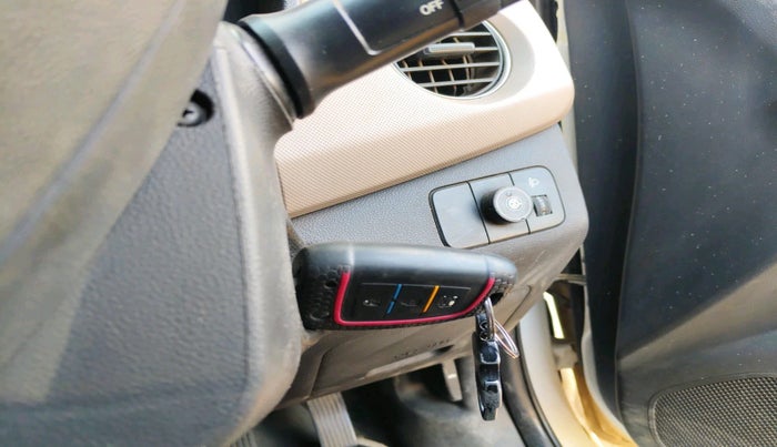 2018 Hyundai Xcent E+, Petrol, Manual, 95,489 km, interior