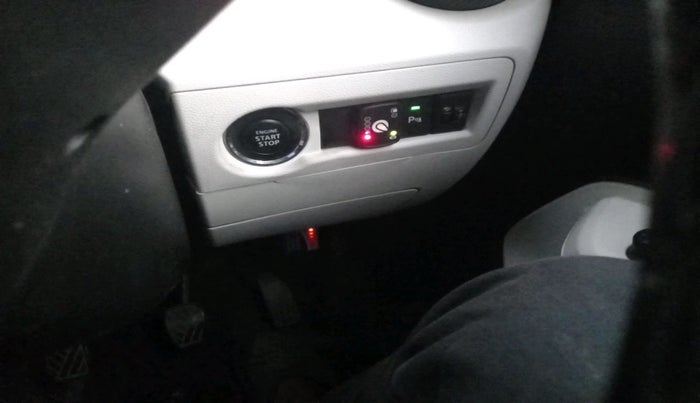 2017 Maruti IGNIS ZETA 1.2, Petrol, Manual, 1,25,143 km, interior