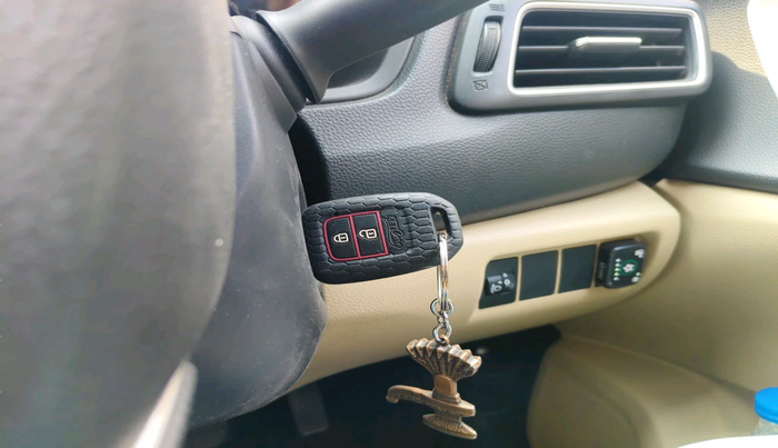 2022 Honda Amaze 1.2L I-VTEC S CVT, Petrol, Automatic, 51,527 km, interior