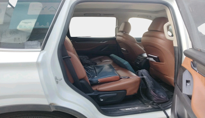 2022 MG GLOSTER SAVVY 2.0 TURBO 7 STR 2WD, Diesel, Automatic, 1,27,500 km, interior