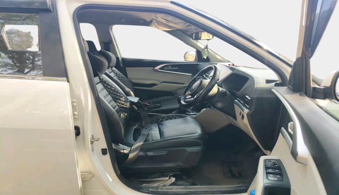 2022 KIA CARENS PRESTIGE 1.5 PETROL 7 STR, Petrol, Manual, 1,00,899 km, interior