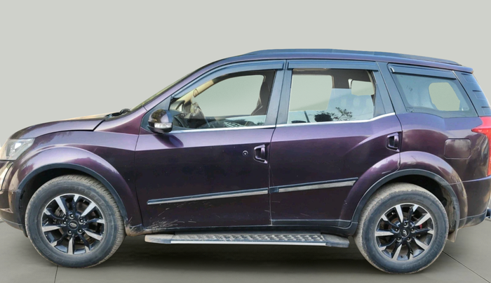 2015 Mahindra XUV500 W10, Diesel, Manual, 1,41,110 km, exterior