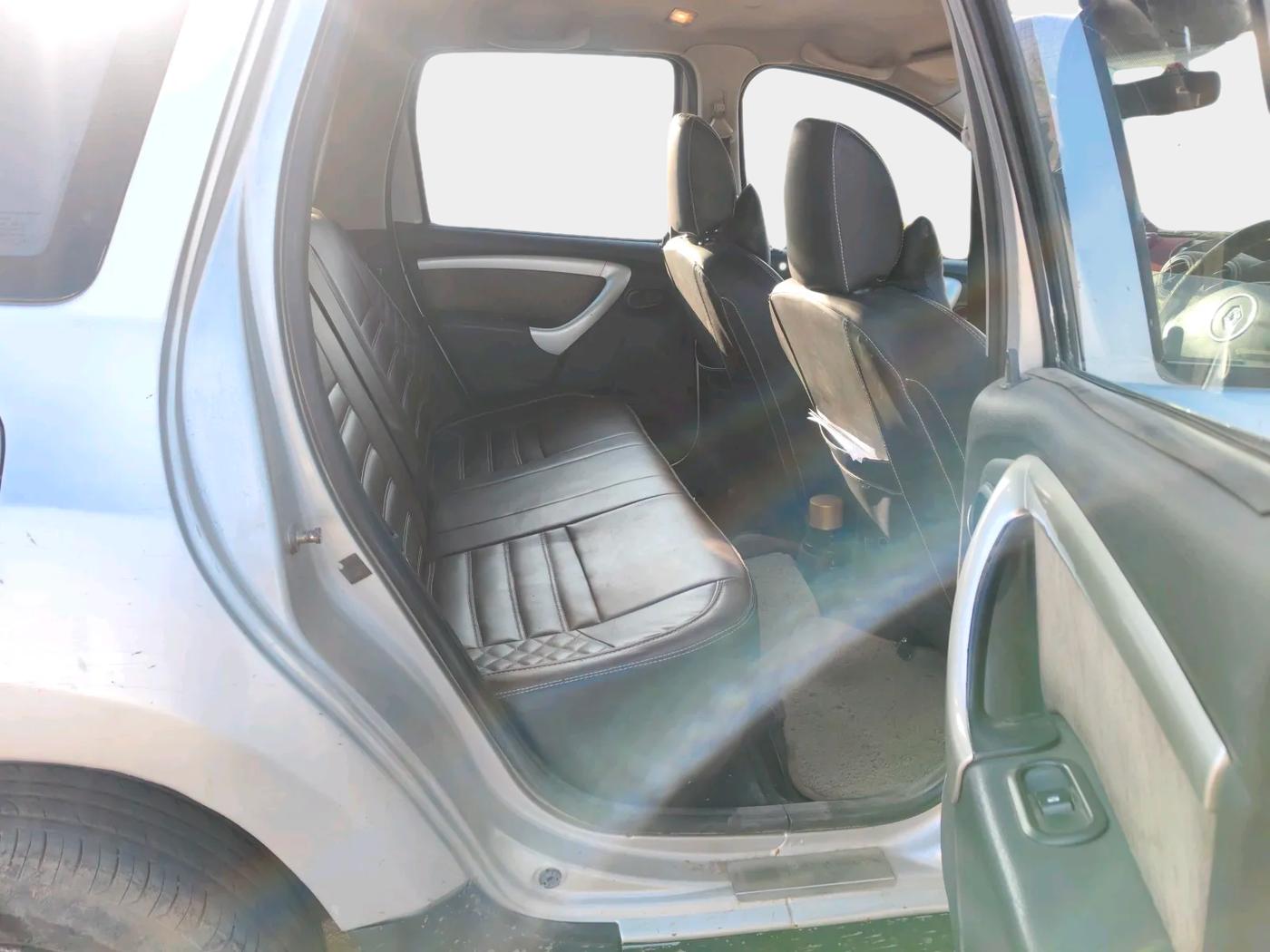 2013 Renault Duster 85 PS RXL DIESEL, Diesel, Manual, 1,69,095 km, interior