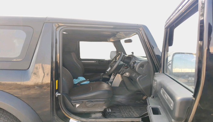 2025 Mahindra Thar LX D HT 2WD MT, Diesel, Manual, 4,864 km, interior