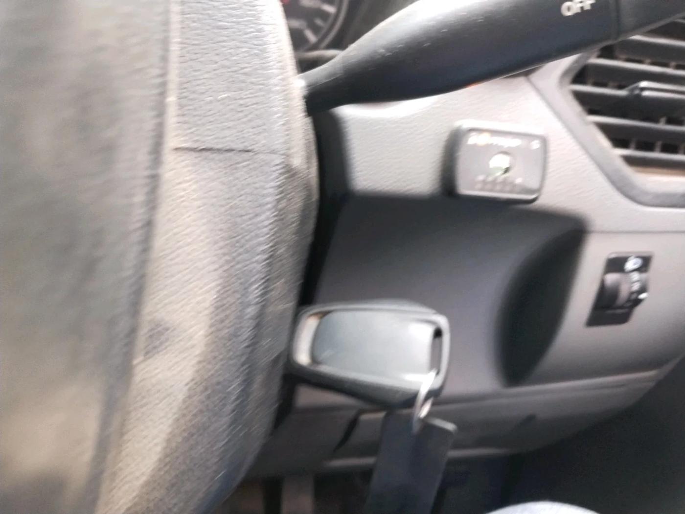 2018 Mahindra KUV 100 NXT K2 P 6 STR, Petrol, Manual, 1,17,634 km, interior