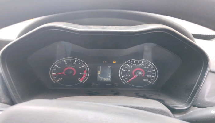 2018 Mahindra KUV 100 NXT K2 P 6 STR, Petrol, Manual, 1,17,634 km, interior