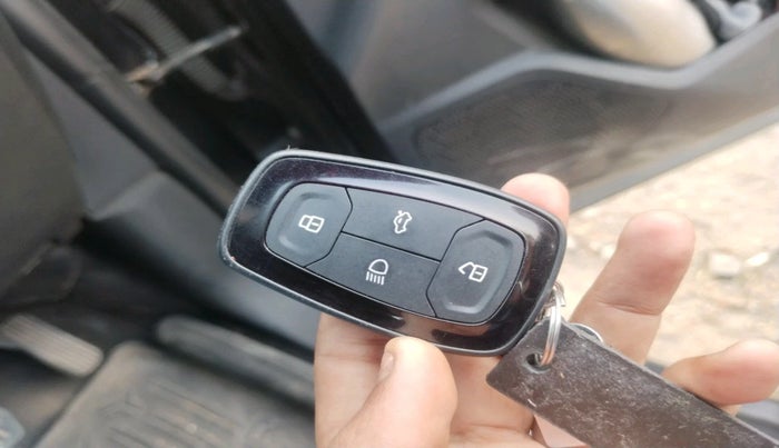 2022 Tata Harrier XZ PLUS 2.0L, Diesel, Manual, 1,29,013 km, interior