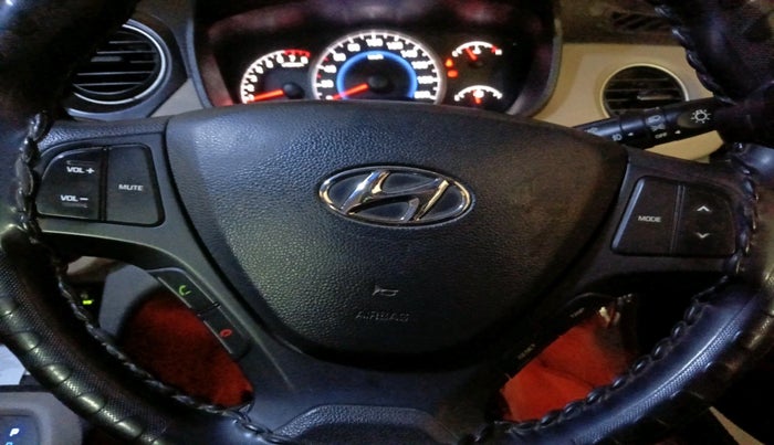 2016 Hyundai Grand i10 MAGNA AT 1.2 KAPPA VTVT, Petrol, Automatic, 95,342 km, interior