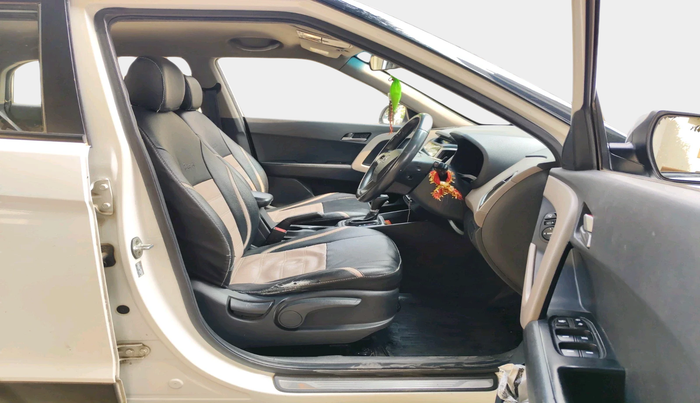 2016 Hyundai Creta SX PLUS AT 1.6 DIESEL, Diesel, Automatic, 1,24,855 km, interior