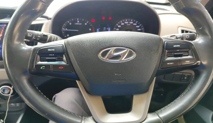 2016 Hyundai Creta SX PLUS AT 1.6 DIESEL, Diesel, Automatic, 1,24,855 km, interior