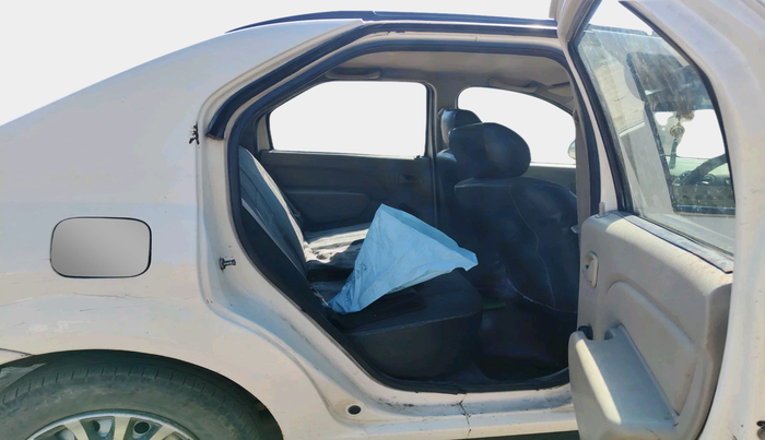 2011 Mahindra Verito D2 BS-III, Diesel, Manual, 1,97,427 km, interior