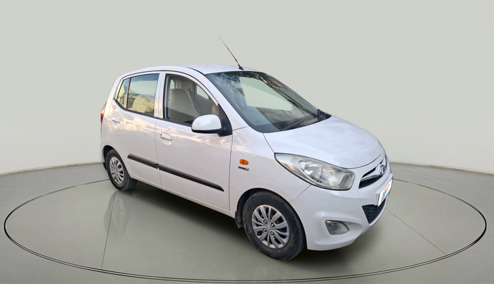 2015 Hyundai i10 SPORTZ 1.1, Petrol, Manual, 70,831 km, exterior