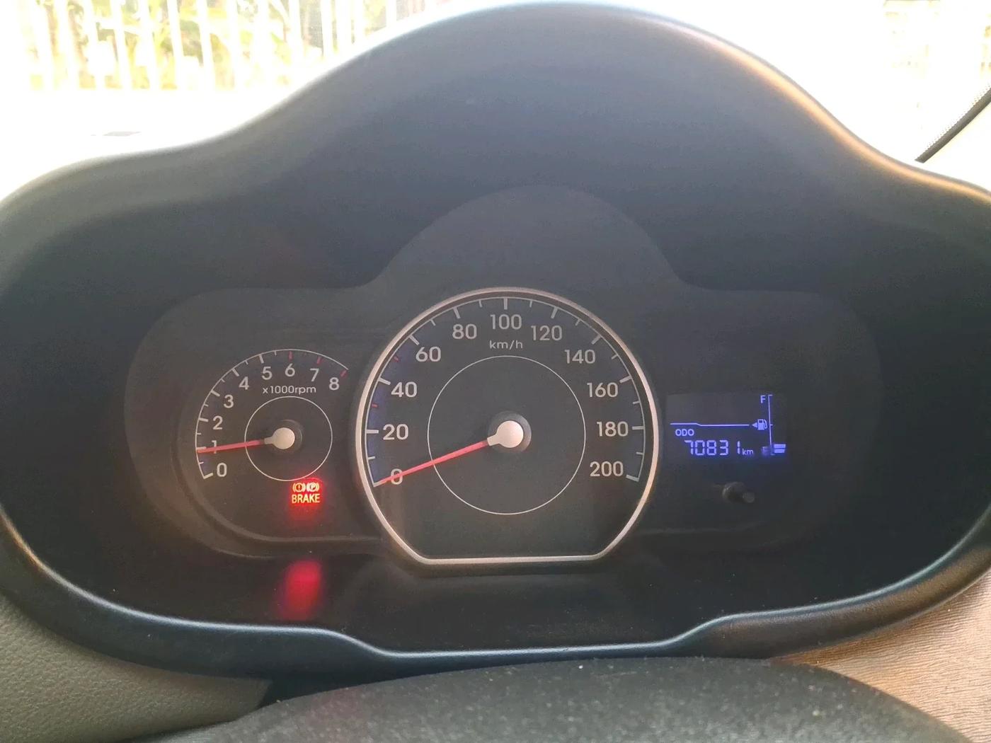 2015 Hyundai i10 SPORTZ 1.1, Petrol, Manual, 70,831 km, interior