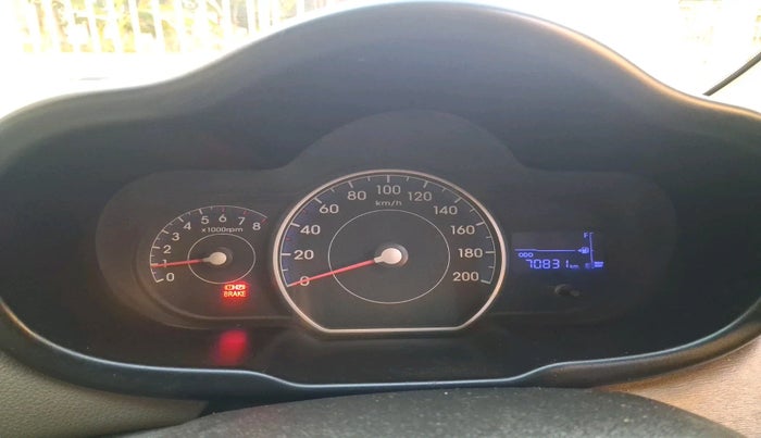 2015 Hyundai i10 SPORTZ 1.1, Petrol, Manual, 70,831 km, interior