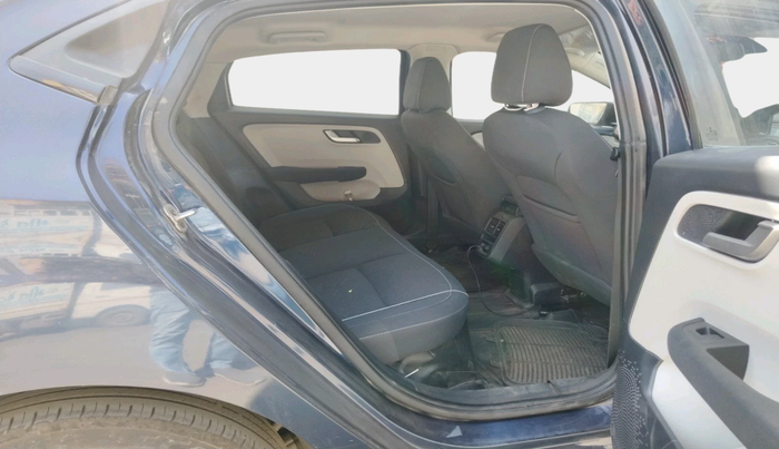 2024 Tata ALTROZ XZ CNG, CNG, Manual, 11,347 km, interior