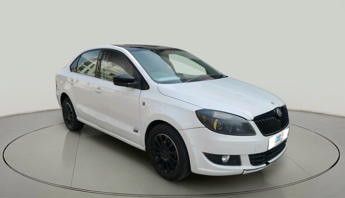 2014 Skoda Rapid 1.5 TDI CR ELEGANCE, Diesel, Manual, 1,37,193 km, exterior