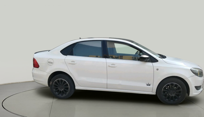 2014 Skoda Rapid 1.5 TDI CR ELEGANCE, Diesel, Manual, 1,37,193 km, exterior