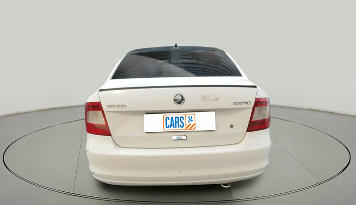 2014 Skoda Rapid 1.5 TDI CR ELEGANCE, Diesel, Manual, 1,37,193 km, exterior