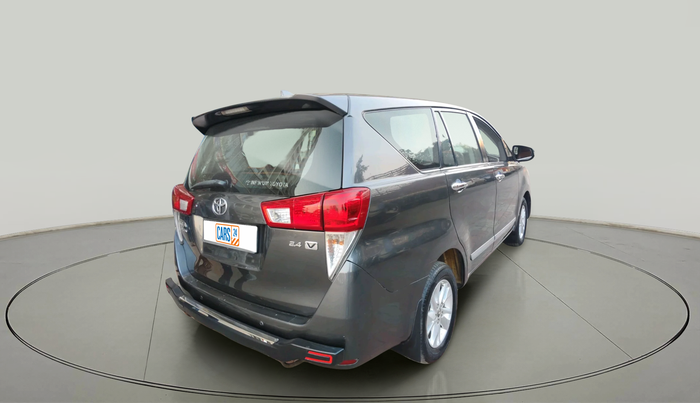 2018 Toyota Innova Crysta 2.4 VX 7 STR, Diesel, Manual, 1,29,513 km, exterior