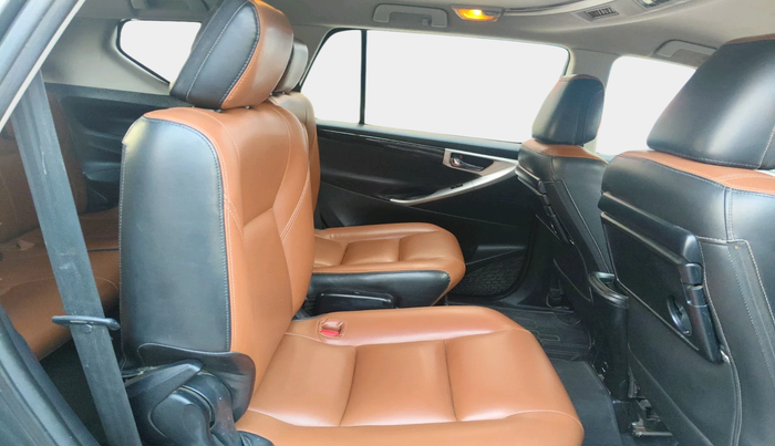 2018 Toyota Innova Crysta 2.4 VX 7 STR, Diesel, Manual, 1,29,513 km, interior