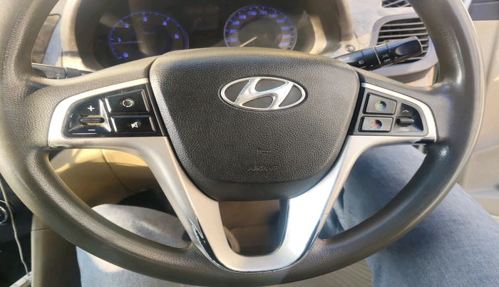 2012 Hyundai Verna FLUIDIC 1.6 CRDI SX, Diesel, Manual, 1,53,254 km, interior