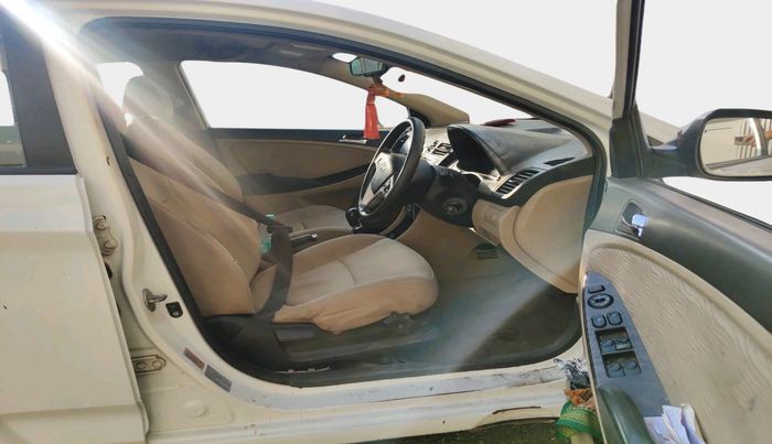 2012 Hyundai Verna FLUIDIC 1.6 CRDI SX, Diesel, Manual, 1,53,254 km, interior