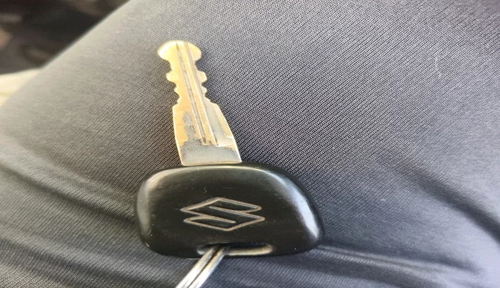 2011 Maruti Wagon R 1.0 LXI CNG, Petrol, Manual, 1,22,334 km, interior